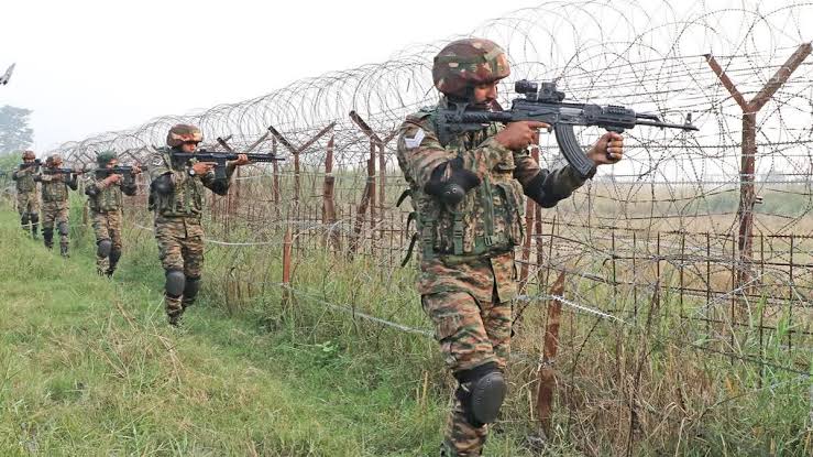 LoC Tensions Rise as Pakistan Initiates Fresh Unprovoked Firing; Indian Army Retaliates
