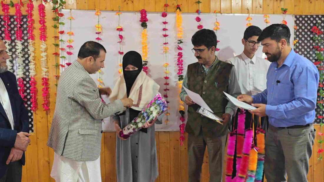 MLA Farooq Ahmad Shah Felicitates Hardu Shoora School Toppers for Academic Excellence