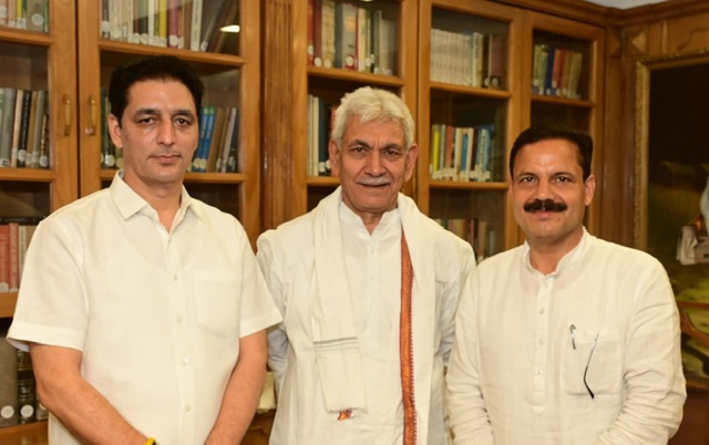MLAs Shakti Raj Parihar and Balwant Singh Mankotia Meet LG Manoj Sinha; Raise Key Constituency Issues