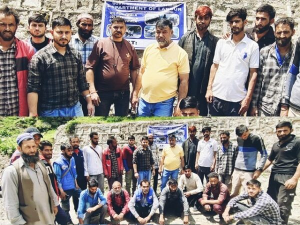 Labour Department Holds Registration Camp for SANJY-2025 Service Providers at Dessa, Doda