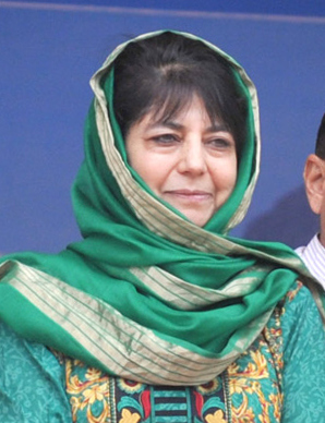 Mehbooba Mufti Writes to LG Manoj Sinha Over Mass Arrests Post Pahalgam Attack; Urges Compassion Ahead of Amarnath Yatra MEHBOOBA MUFTI