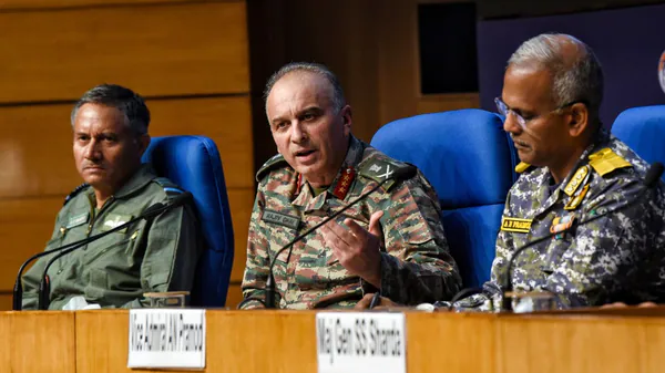 India-Pak DGMOs Hotline Talks Postponed to Evening (L-R) Air Marshal AK Bharti, DGMO Lieutenant General Rajiv Ghai and Vice Admiral AN Pramod during the press conference on Operation Sindoor, in New Delhi on Sunday.(ANI)