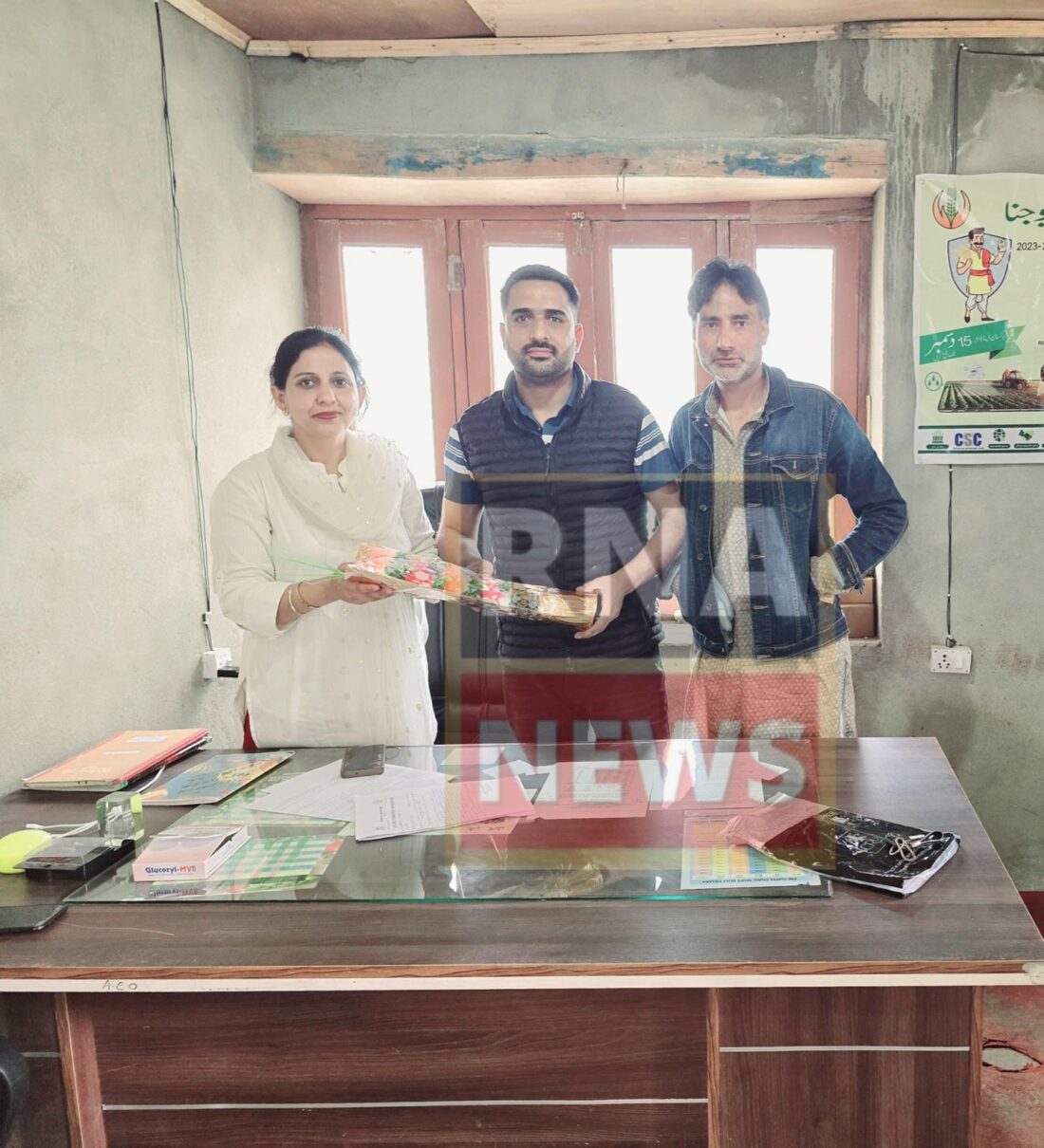 Manjeet Kour takes over as AEO Wagoora Baramulla, May 10 ( RNA): Manjeet Kour has formally assumed charge of Agriculture Extension Officer Wagoora on Saturday. Miss Kaur was recently posted to the Wagoora Zone .She was previously posted in Baramulla.