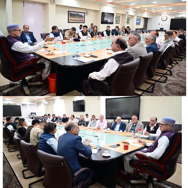 CM chairs meeting with key tourism stakeholders: Steps shall be taken to restore confidence in Kashmir tourism sector